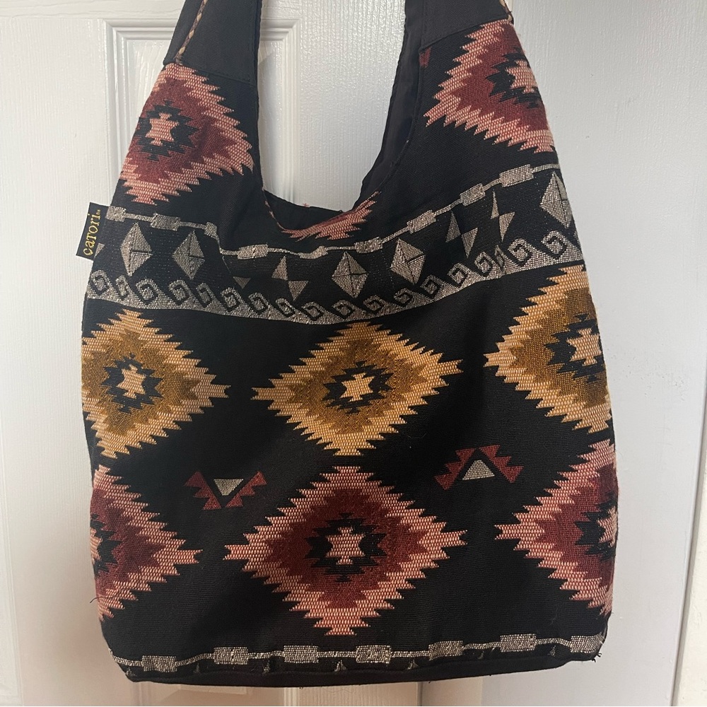 Barley used | Aztec design | From Catori clothing brand